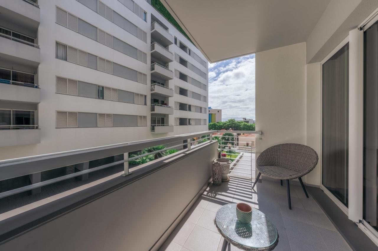 Residencia Costa Do Sol Apartment Funchal  Bagian luar foto