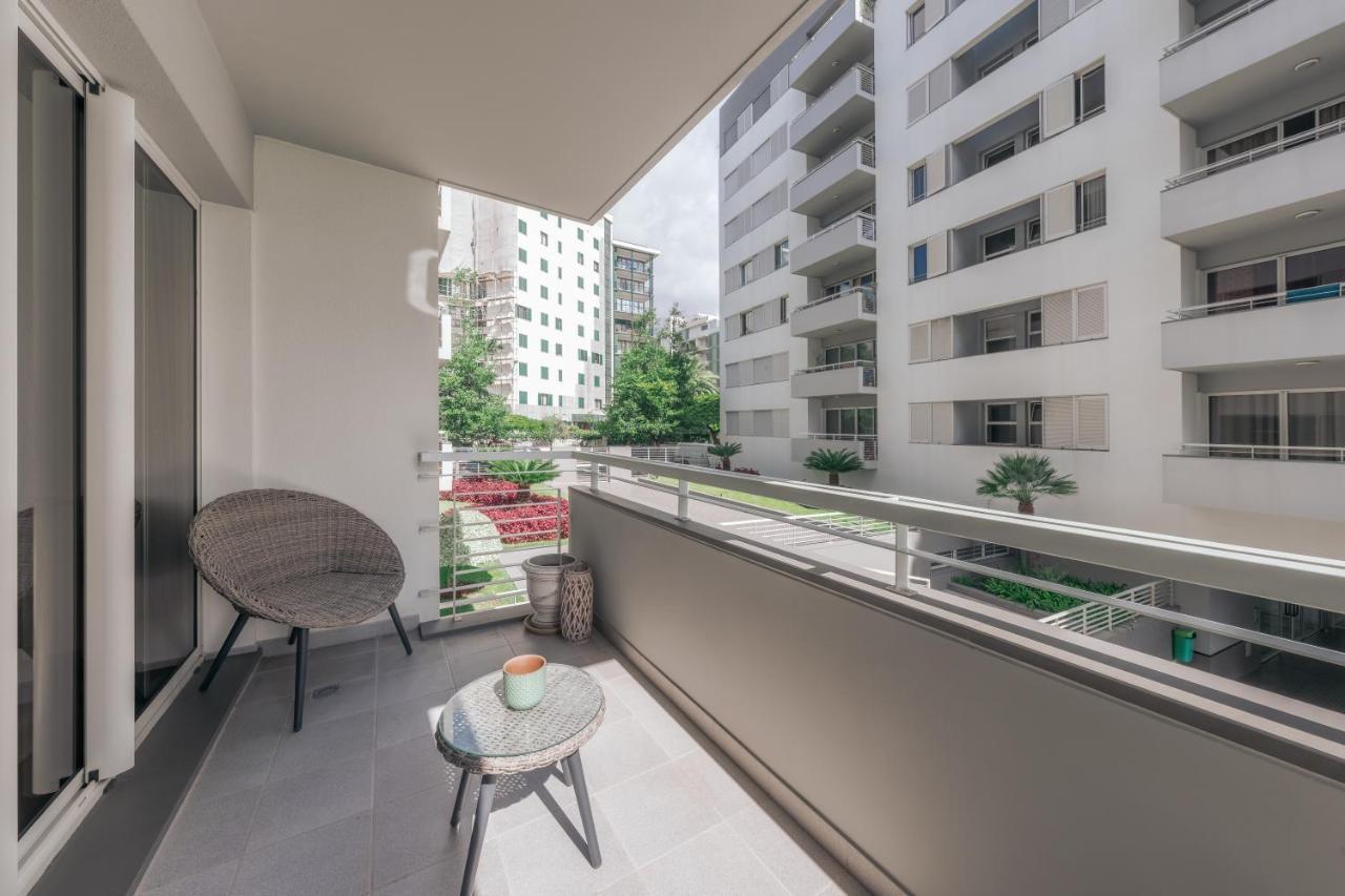Residencia Costa Do Sol Apartment Funchal  Bagian luar foto