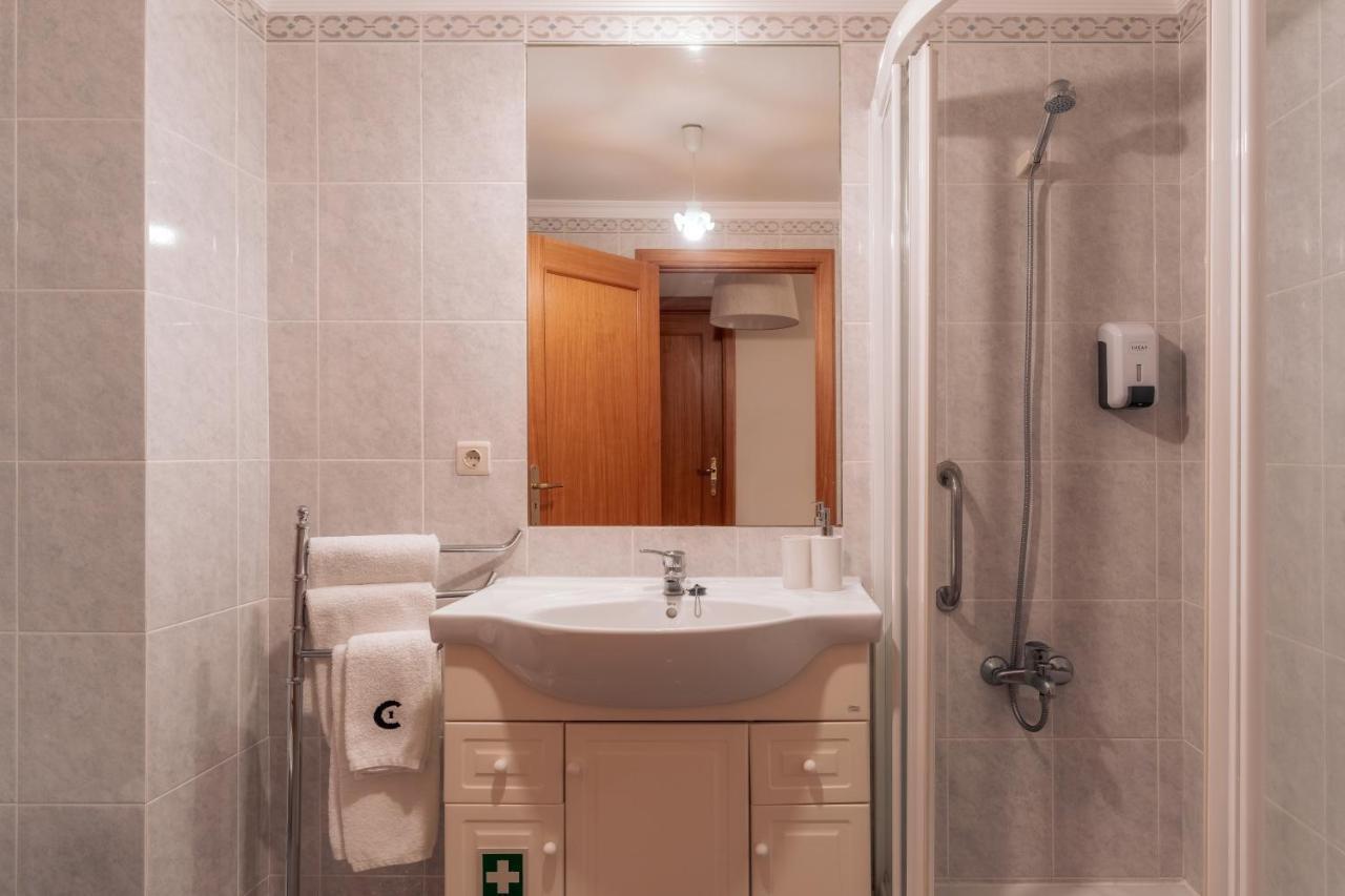 Residencia Costa Do Sol Apartment Funchal  Bagian luar foto
